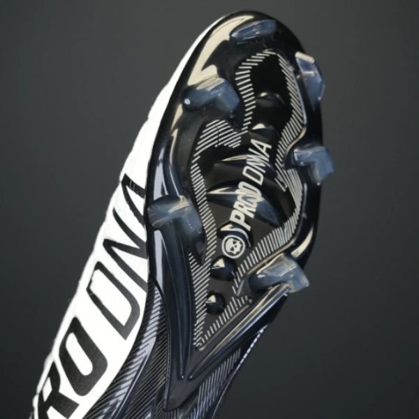 PRO DNA™ VOLTRAX CLEATS - WHITE - Image 4