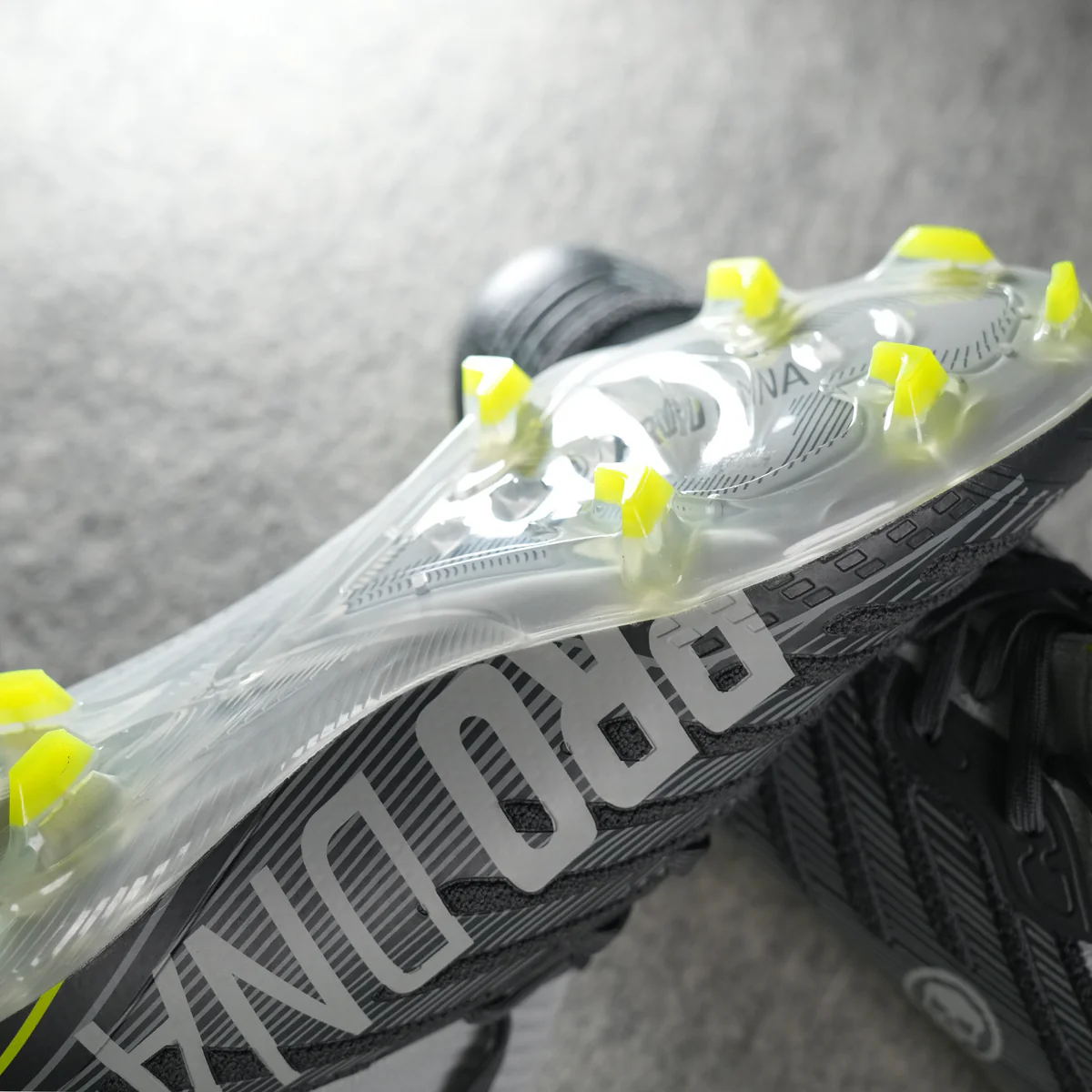 PRO DNA™ VOLTRAX CLEATS - WHITE - Image 10
