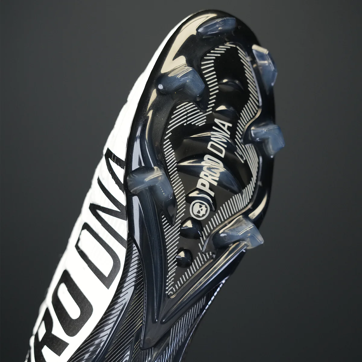 PRO DNA™ VOLTRAX CLEATS - GREY - Image 10